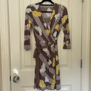 New York & Company Brown Yellow Dress Size S, Floral Faux Wrap Midi Office